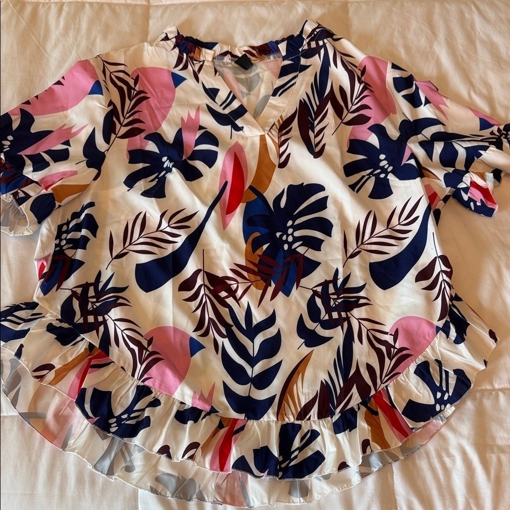 Shein Curve Womens 1XL Tropical Leaf Print Ruffle Hem V-Neck Blouse Multicolor
